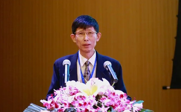 岳慶平 北京大學(xué)教授、博士生導(dǎo)師