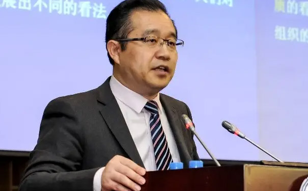 陳國(guó)權(quán) 清華大學(xué)經(jīng)濟(jì)管理學(xué)院教授、博士生導(dǎo)師